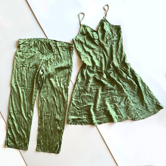 Goody Goody California Silk SET Green Size W/M Pajama Loungewear - Picture 8 of 9